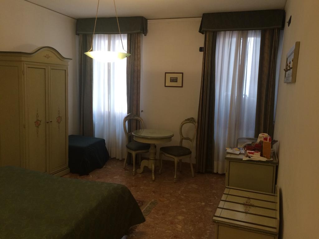 Ca Del Pozzo Hotel Venice Luaran gambar