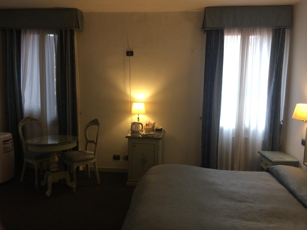 Ca Del Pozzo Hotel Venice Luaran gambar